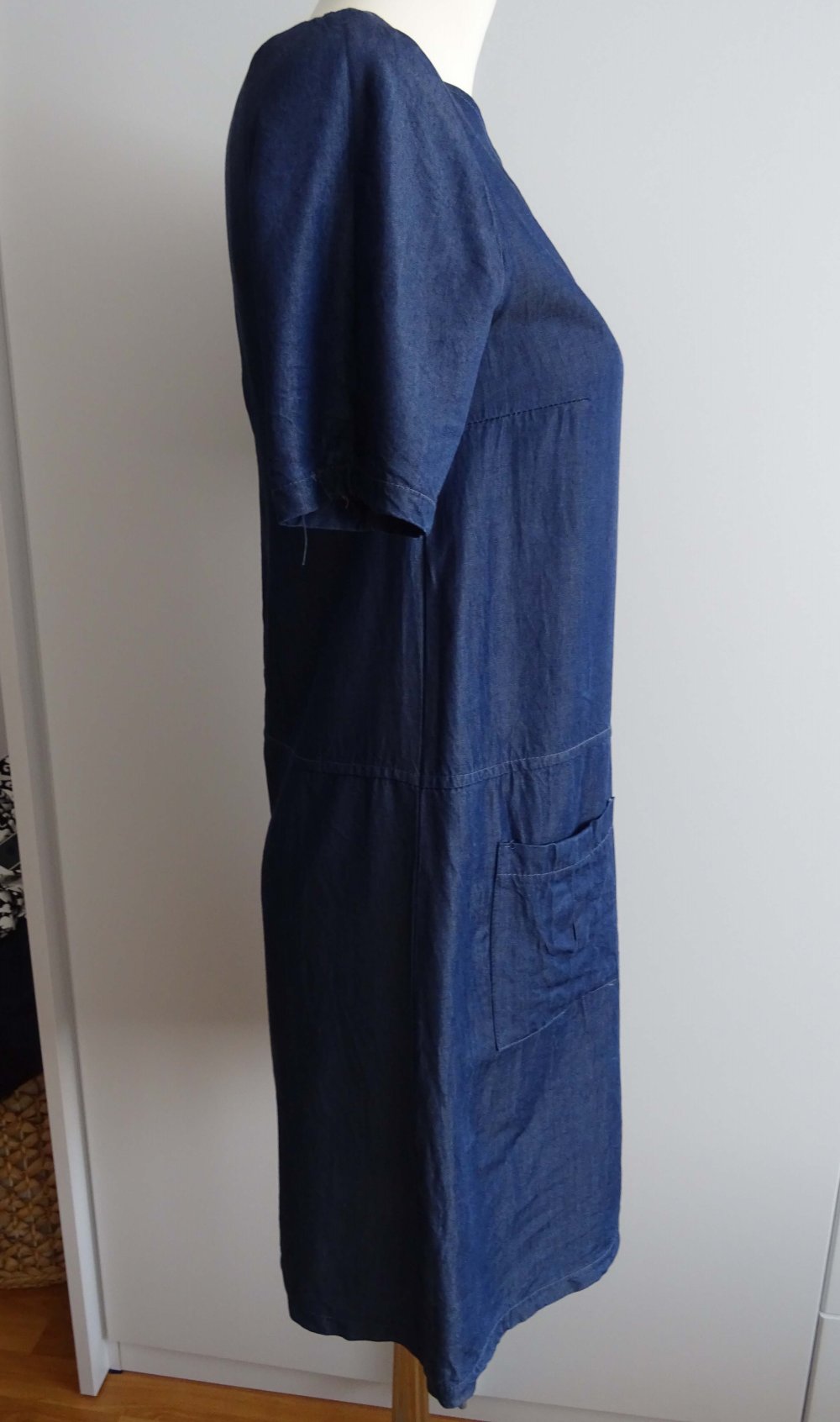blaues Kleid