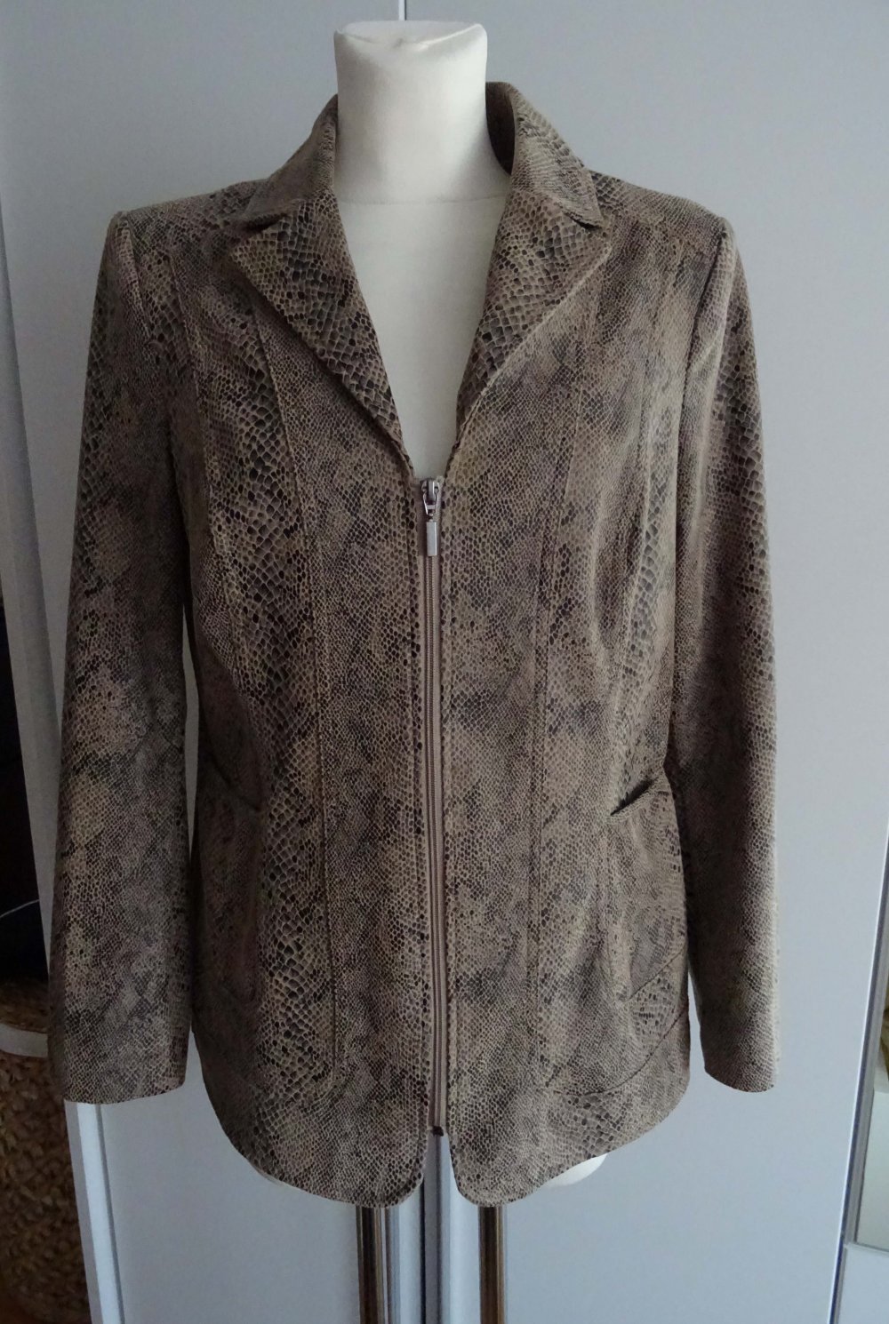 braune Jacke