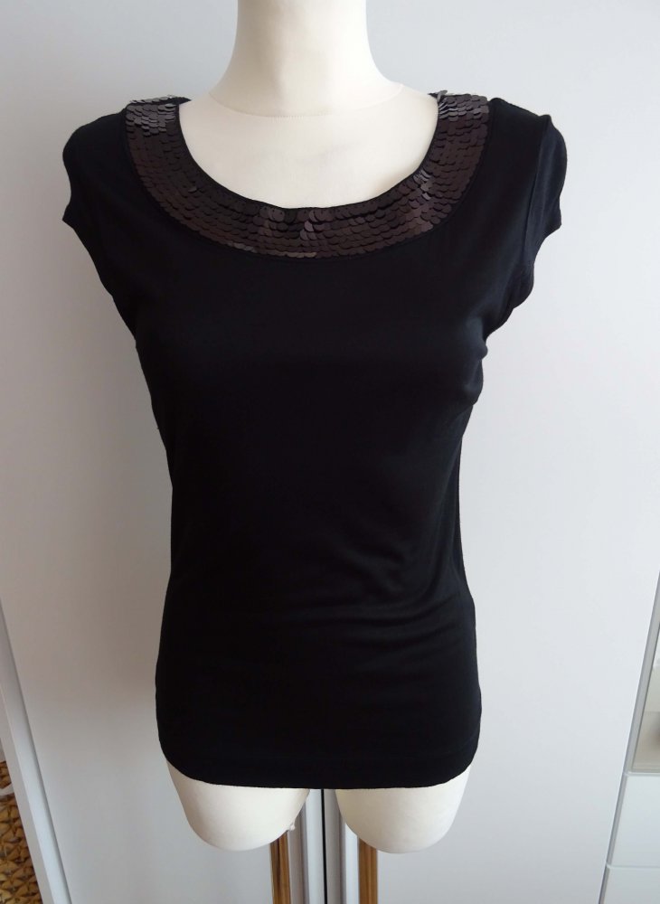 schwarzes Shirt