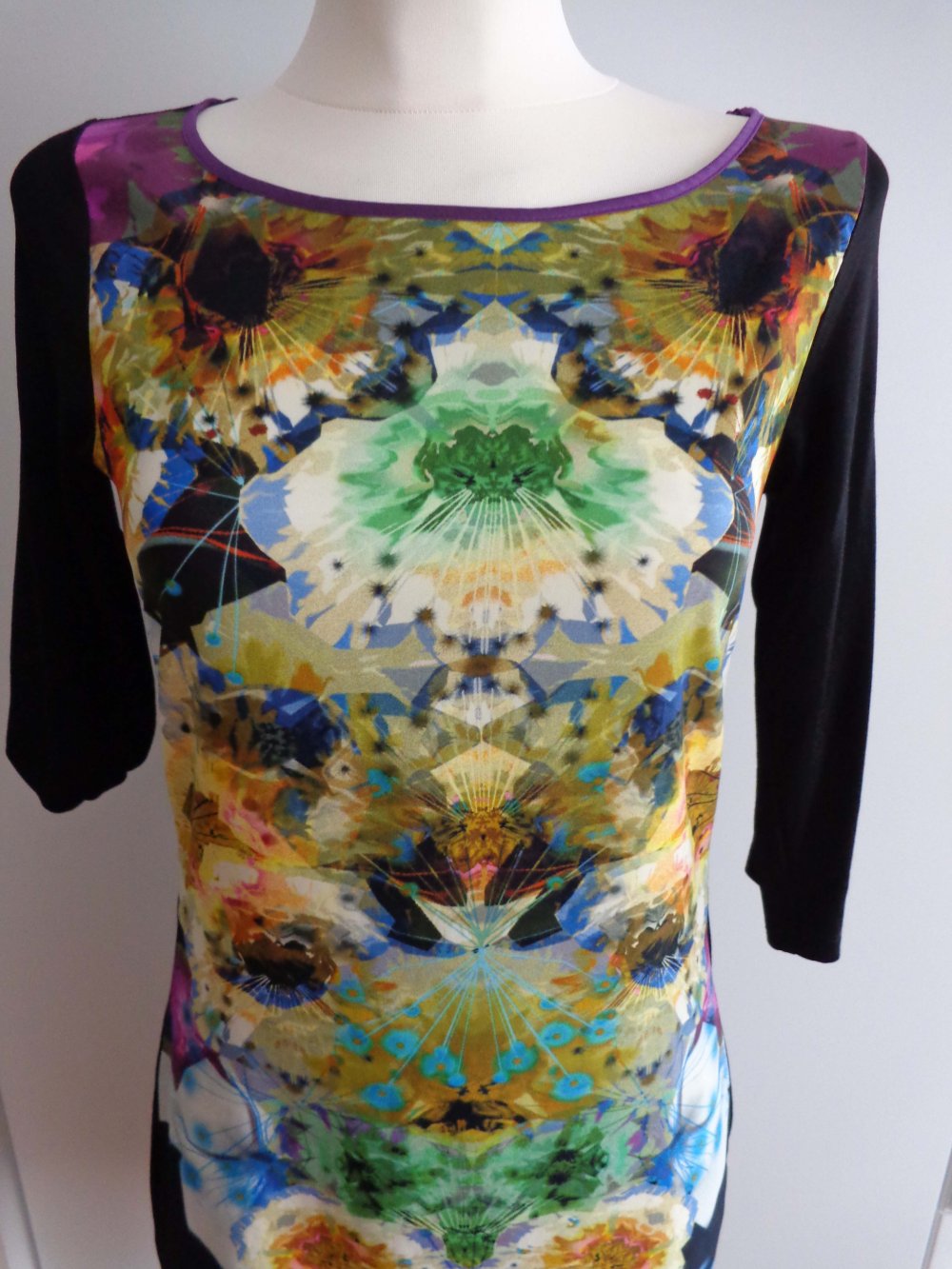 gemustertes Kleid