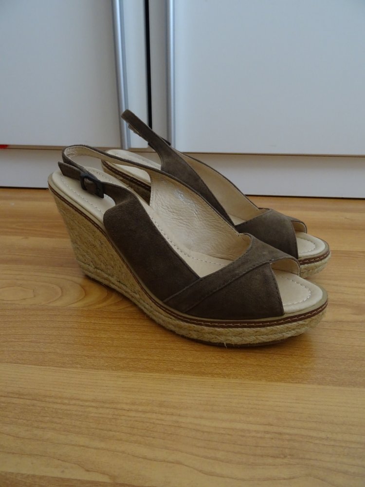 braune Wedges