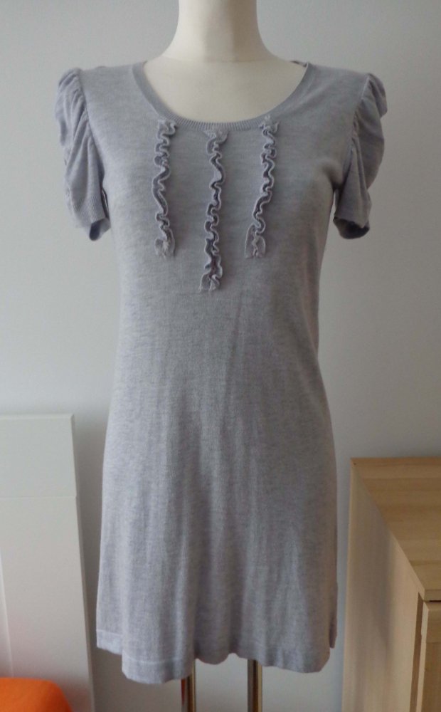 graues Kleid