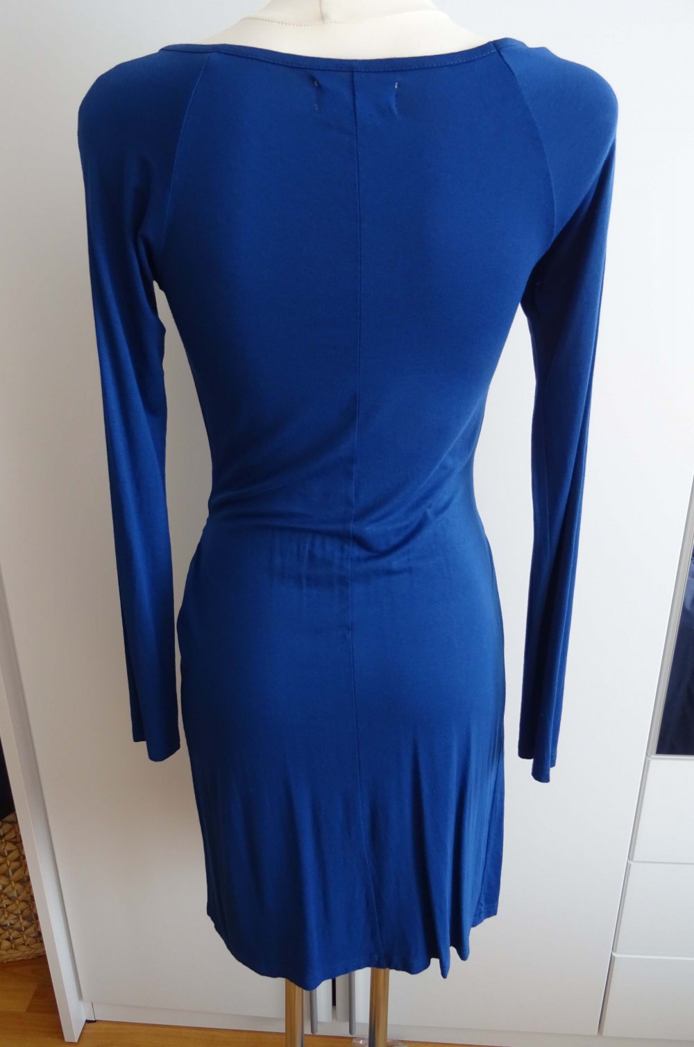 blaues Kleid