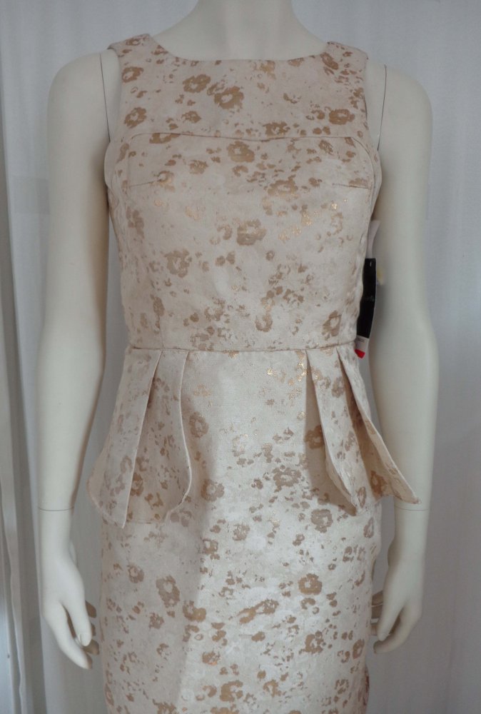 gold-weißes Kleid mit Schößchen -NEU-