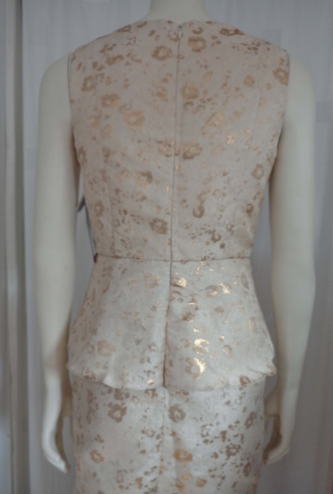 gold-weißes Kleid mit Schößchen -NEU-