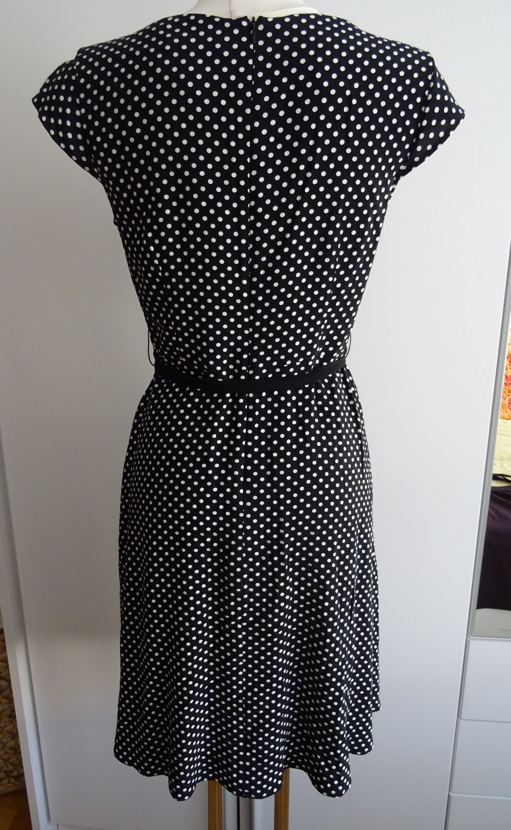 Kleid mit Punkten