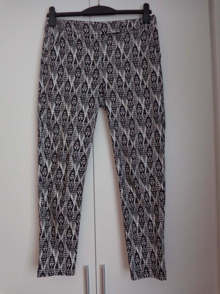 Sommerhose mit Ethnomuster -NEU-