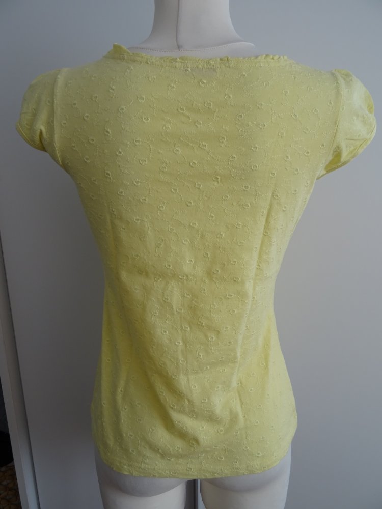 gelbes Shirt