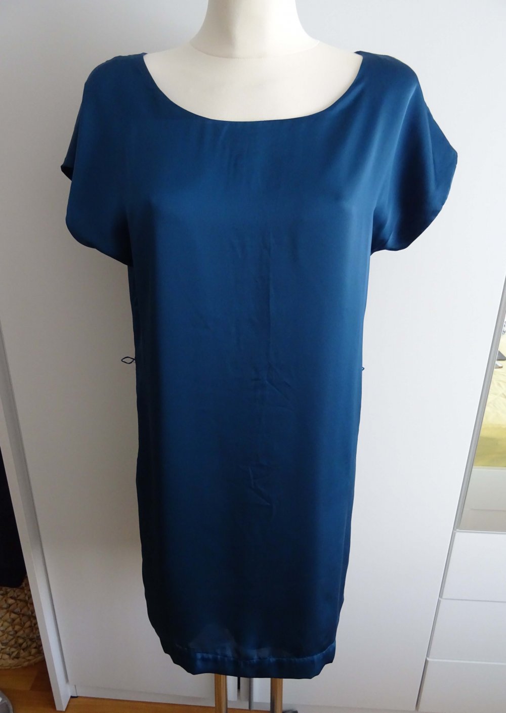 blaues Kleid