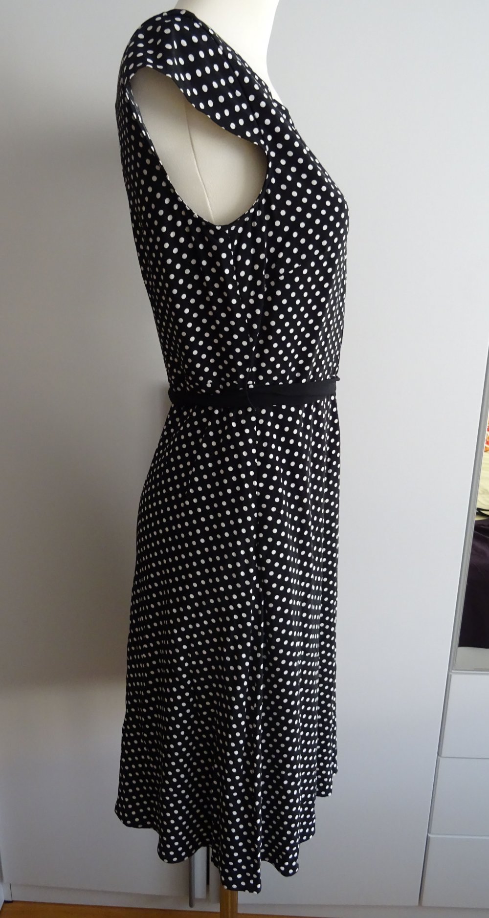 Kleid mit Punkten