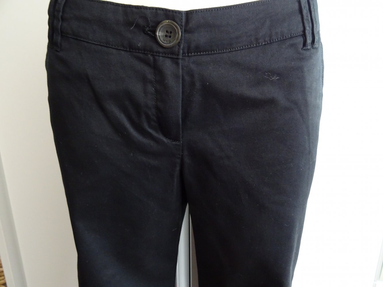 schwarze Stoffhose