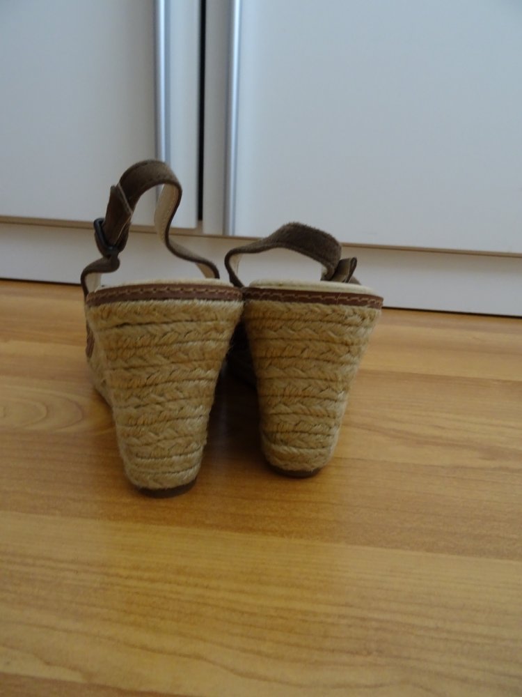braune Wedges