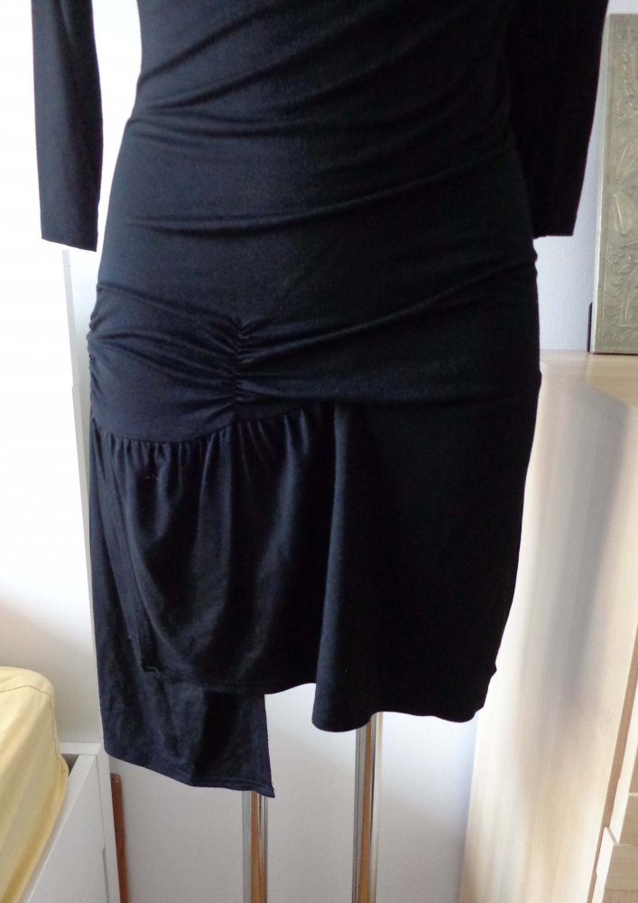 schwarzes Kleid -NEU-