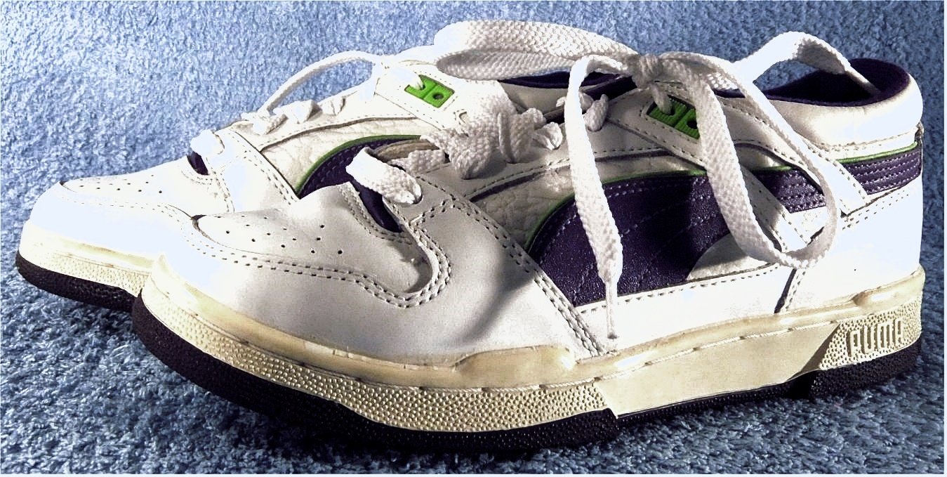 Damen Sportschuhe / Turnschuhe von Puma - Obermaterial Leder / Syntetik - Größe 38 1/2