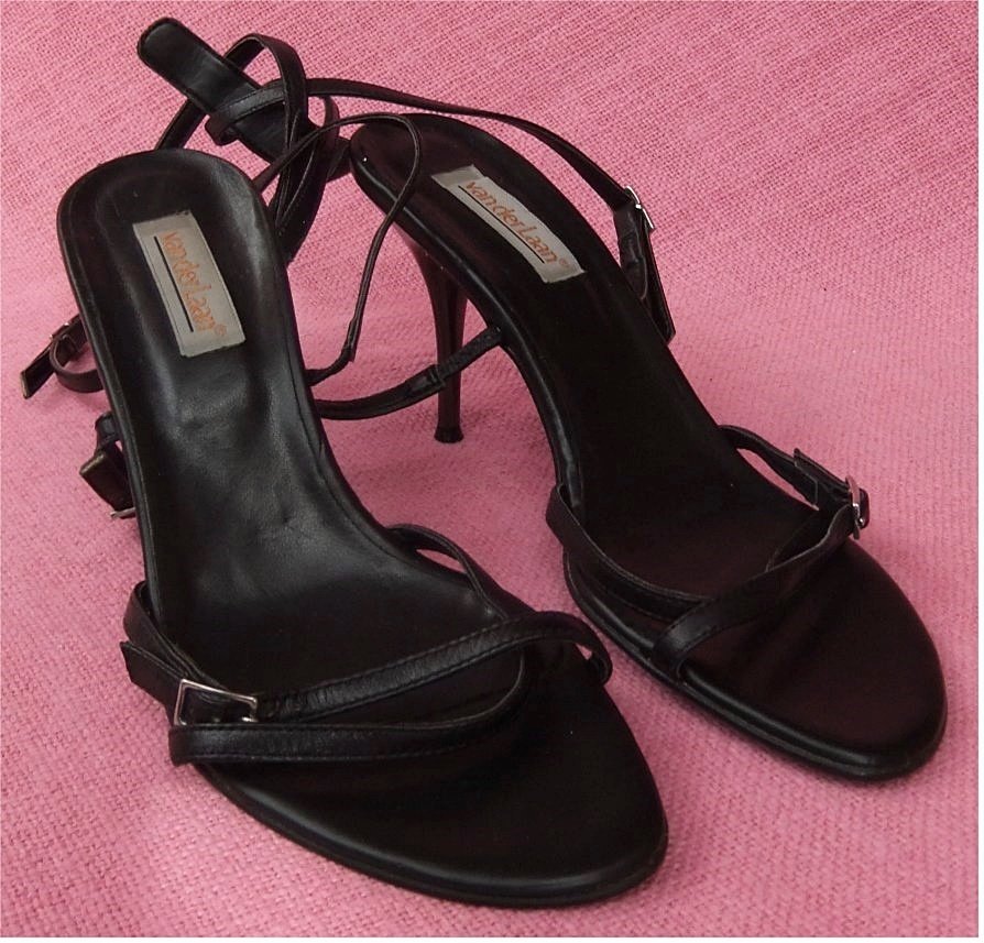 Van der Laan Riemchen-Pumps - schwarz Größe 40 - ca. 8 cm hohen Pfennigabsatz in Metalloptik