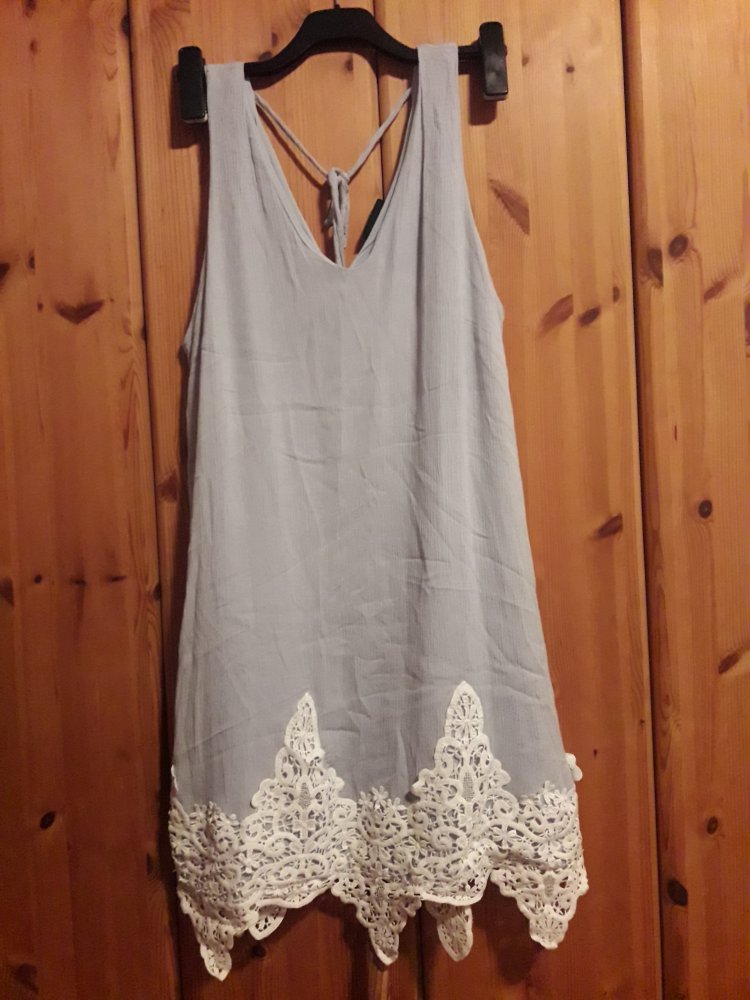 Hängerchen mit Spitze