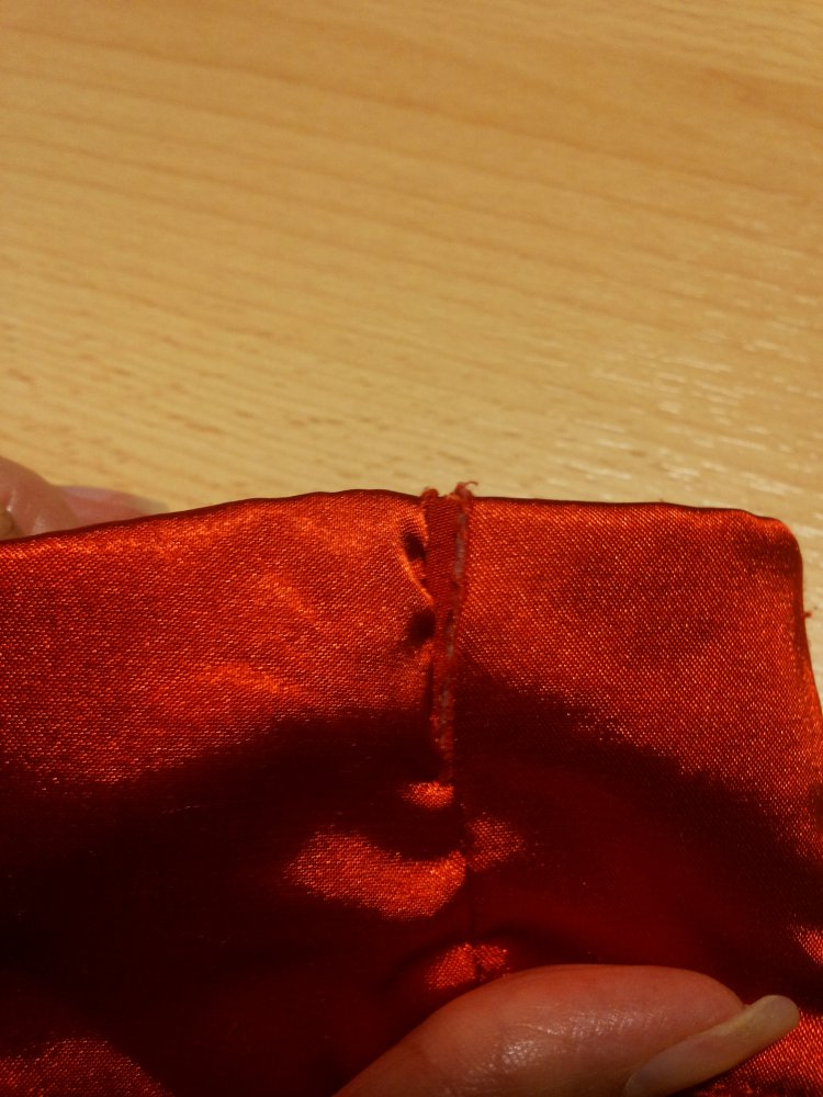 Bluse mit Satineinsätzen, Gr. L (fällt kleiner aus)
