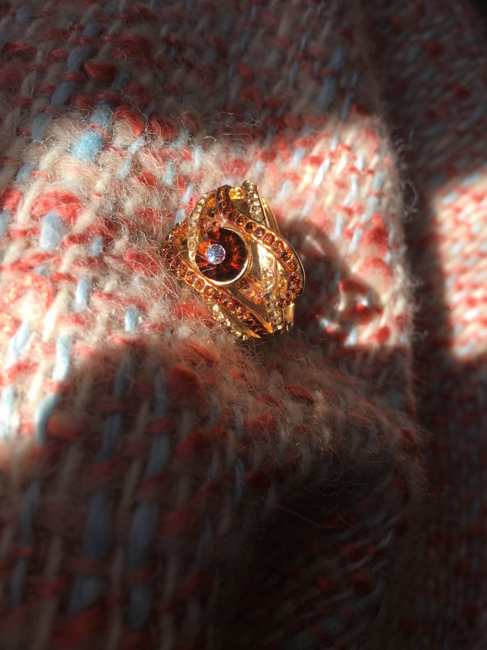 opulenter Ring, vergoldet, ca. 58