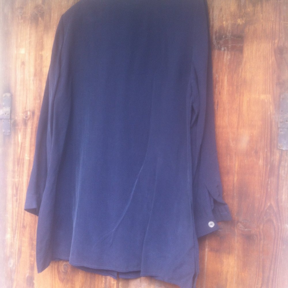 Longbluse von #Tru: 42, neuwertig, mitternachtsblau dezent gedupft