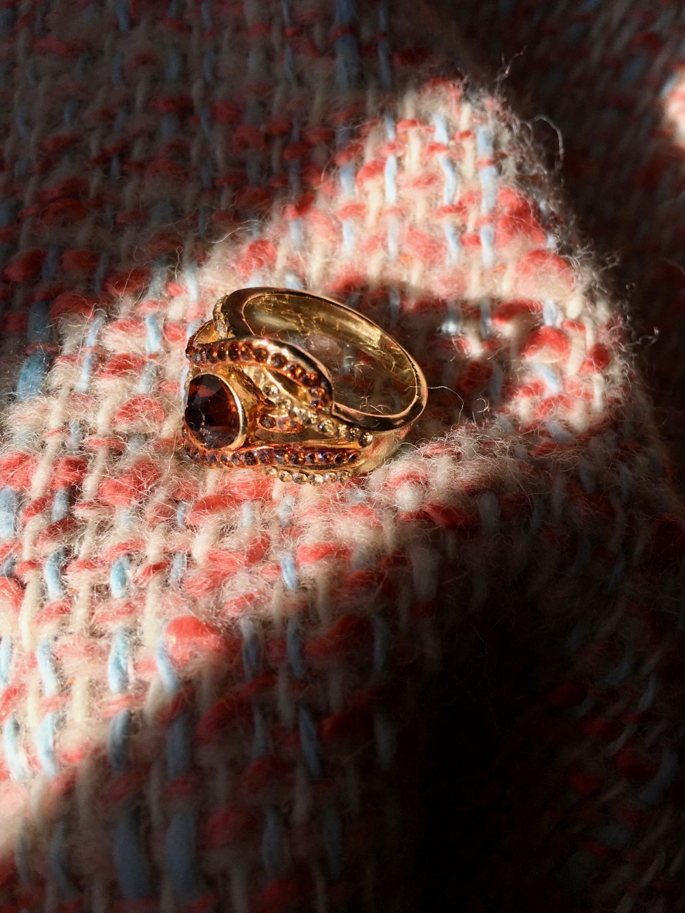 opulenter Ring, vergoldet, ca. 58