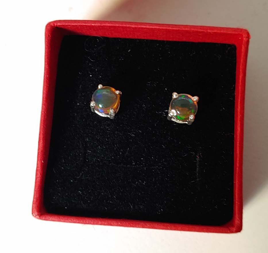 Ohrstecker 925 silber mit Opal