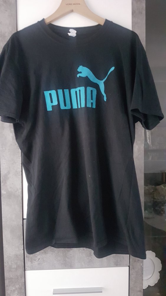 Schwarzes Tshirt