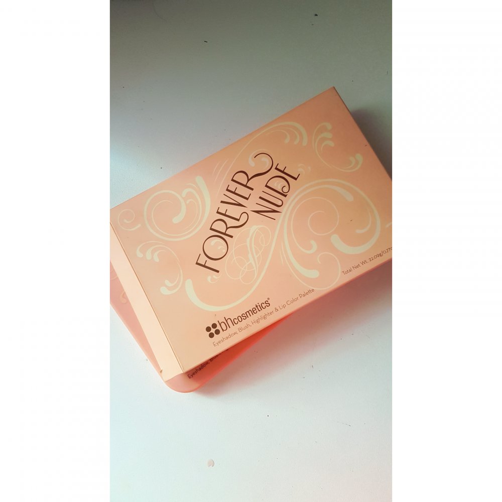 bh cosmetics- Forever Nude Palette
