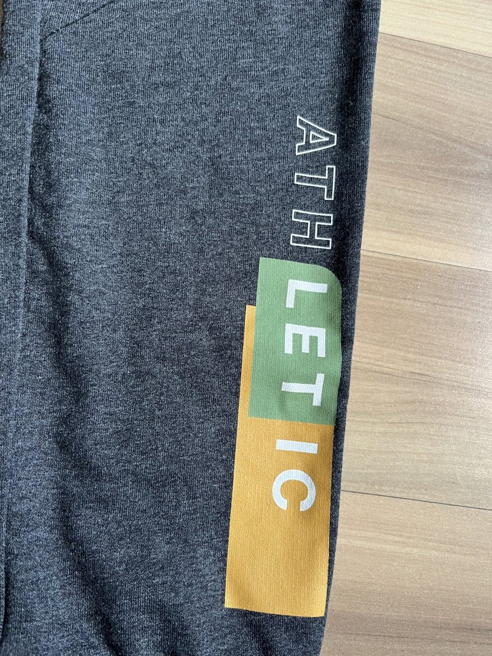 name it Sweatpants 158 Jogginghose verstellbarer Innenbund selten getragen 