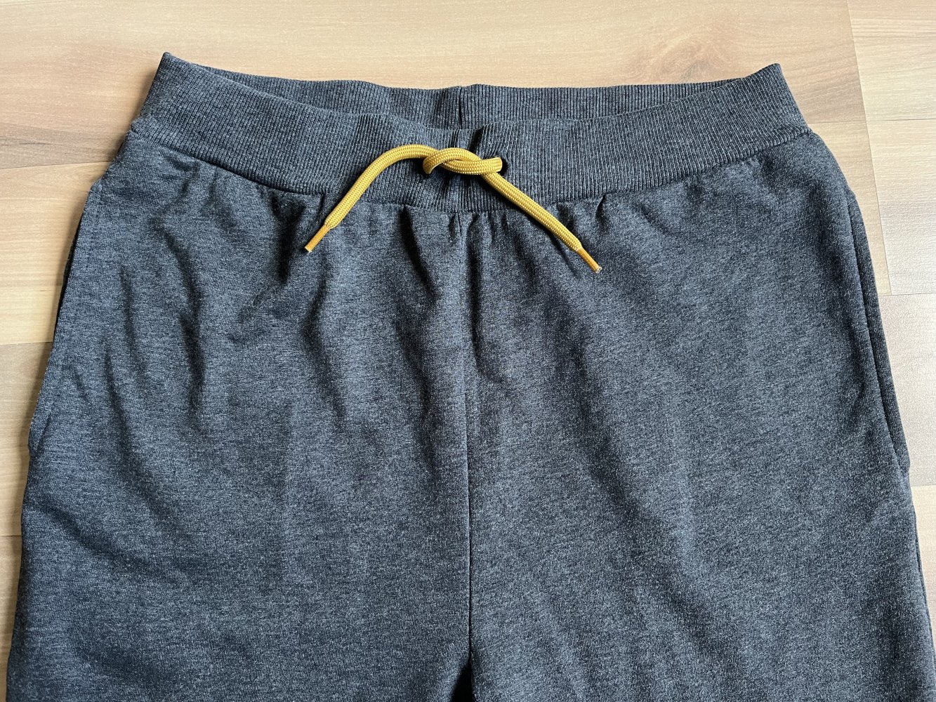 name it Sweatpants 158 Jogginghose verstellbarer Innenbund selten getragen 