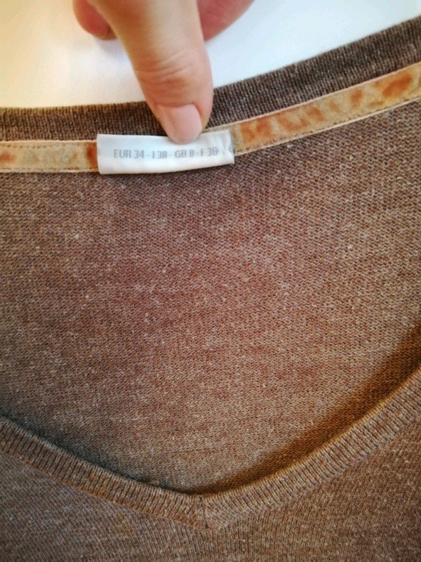 Esprit brauner Pullover mit V-Ausschnitt