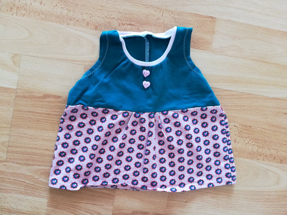 Süßes selbst genähtes Kleid Gr. 68 neu als Geschenk verwendbar