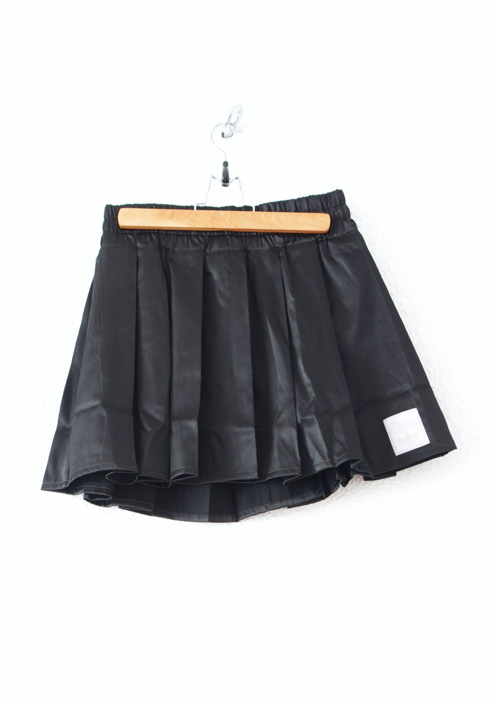 Glänzender Adidas Tennisrock (NP:60€) Gr. 36 38 S M Technobarbie Pinup retro Schoolgirl y2k bratz
