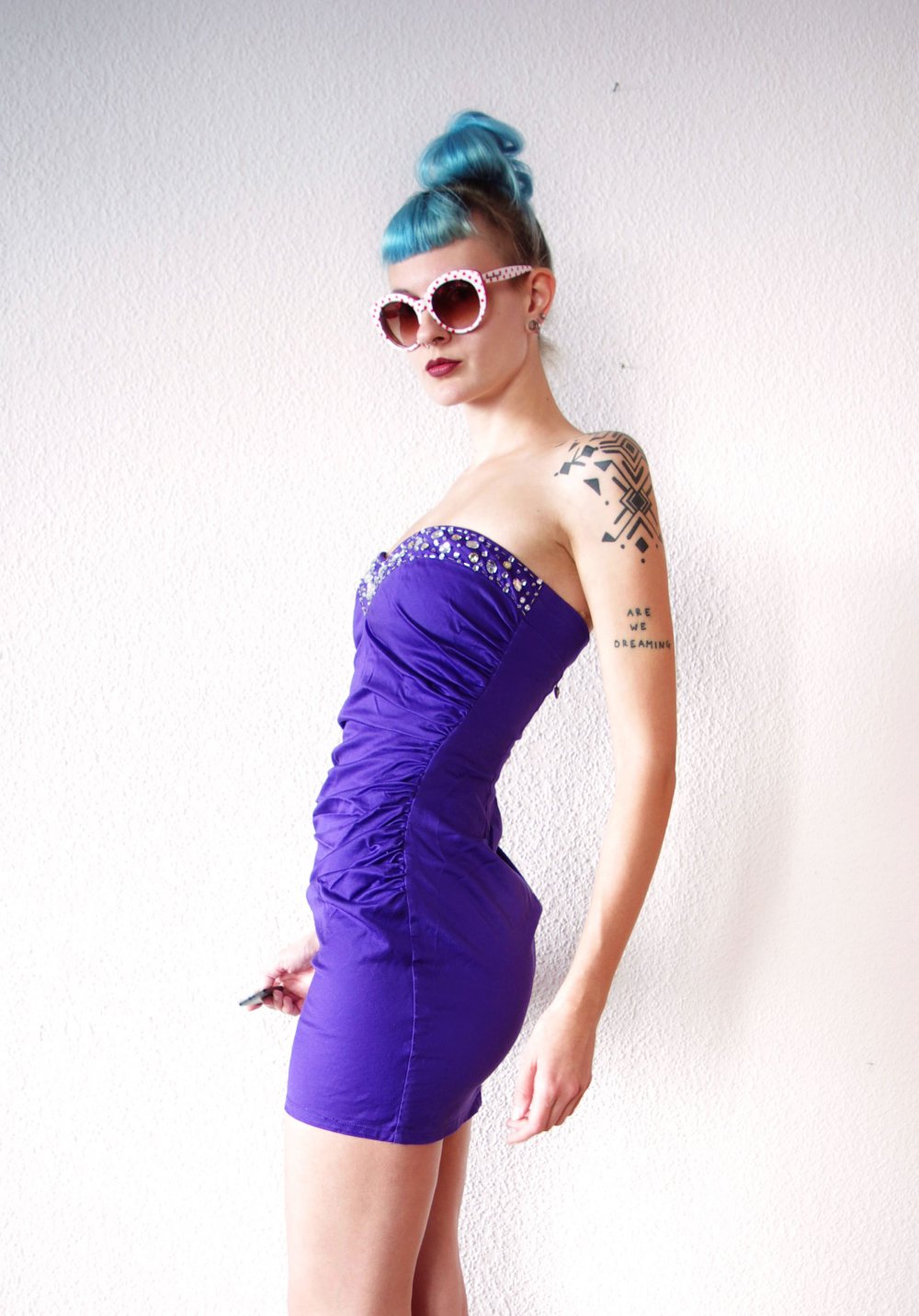 Glänzendes trägerloses Cocktailkleid Gr. S 36 38 Lipsy kurz Minikleid shiny y2k sexy