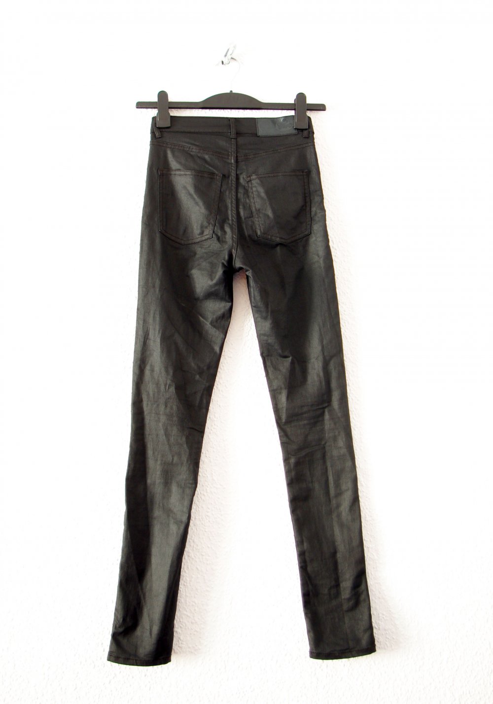 Shiny Cheap Monday Fakeleder Jeggings Gr. 25/30 XS schwarz Röhrenjeans Technobarbie