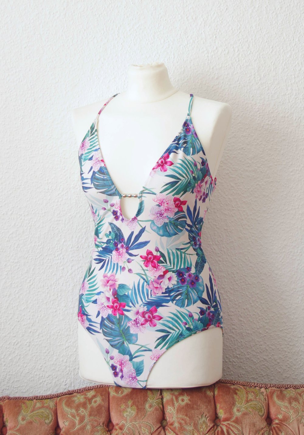 Sommerlicher Tiki retro Body Badeanzug Gr. M S Technoelfe Festival y2k bratz Cutouts