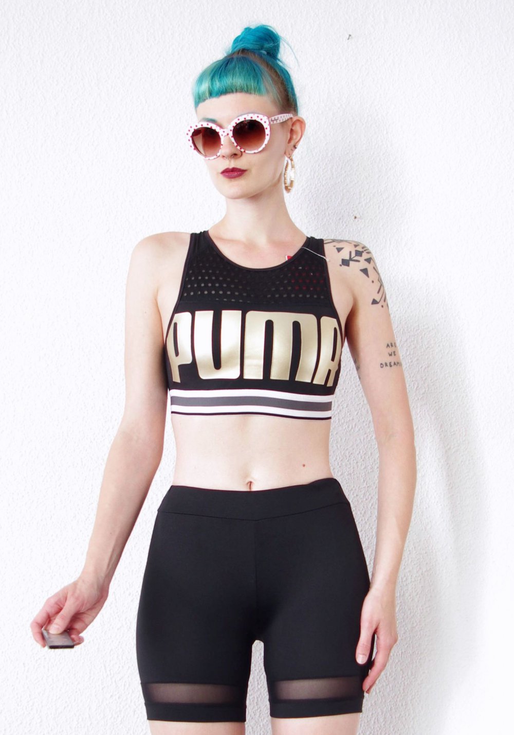 Auffälliges PUMA Sport Bralet Top Gr. M 38 metallic Rave Cutouts Techno Festival Dollskill Logo