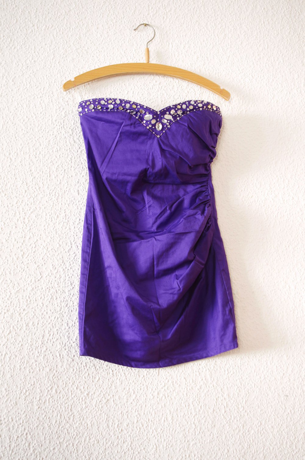Glänzendes trägerloses Cocktailkleid Gr. S 36 38 Lipsy kurz Minikleid shiny y2k sexy