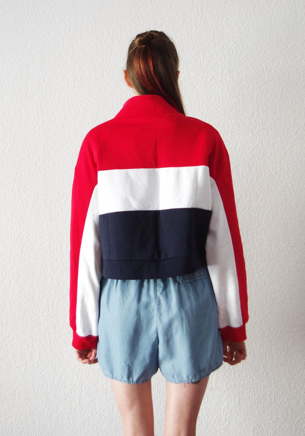  Kurzer oversized Crop Pullover Gr. M S rot blau weiß Technobarbie Festival 90er y2k bratz