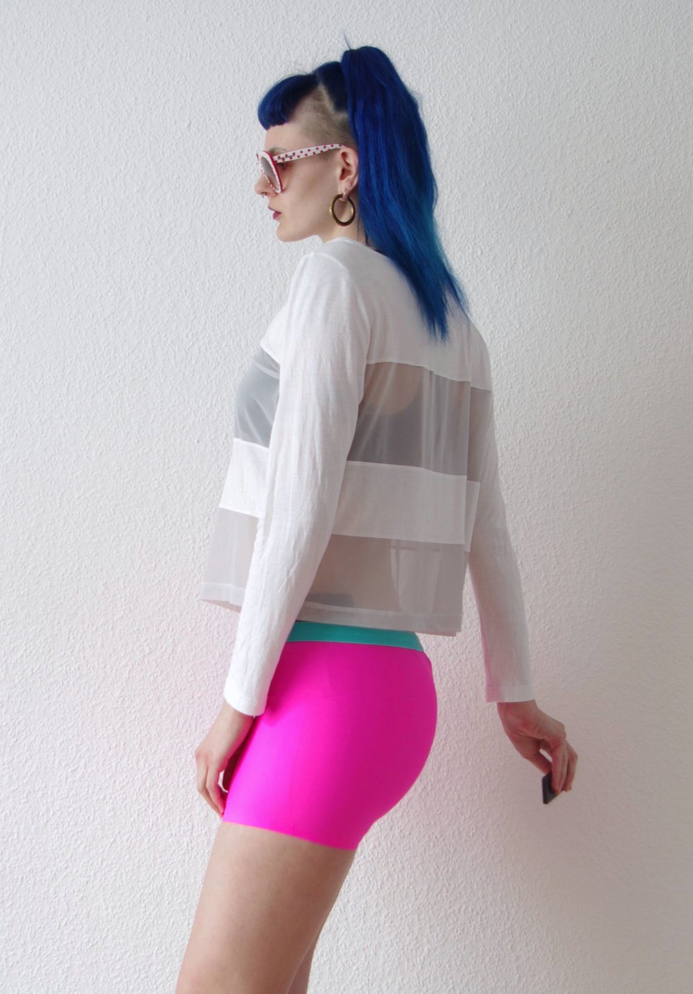 Teiltransparentes oversized Reebok Top Gr. M S weiß Technobarbie Festival Tracktop Streifen