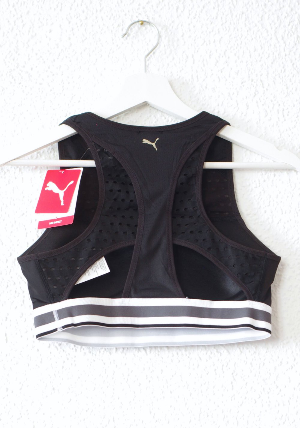 Auffälliges PUMA Sport Bralet Top Gr. M 38 metallic Rave Cutouts Techno Festival Dollskill Logo