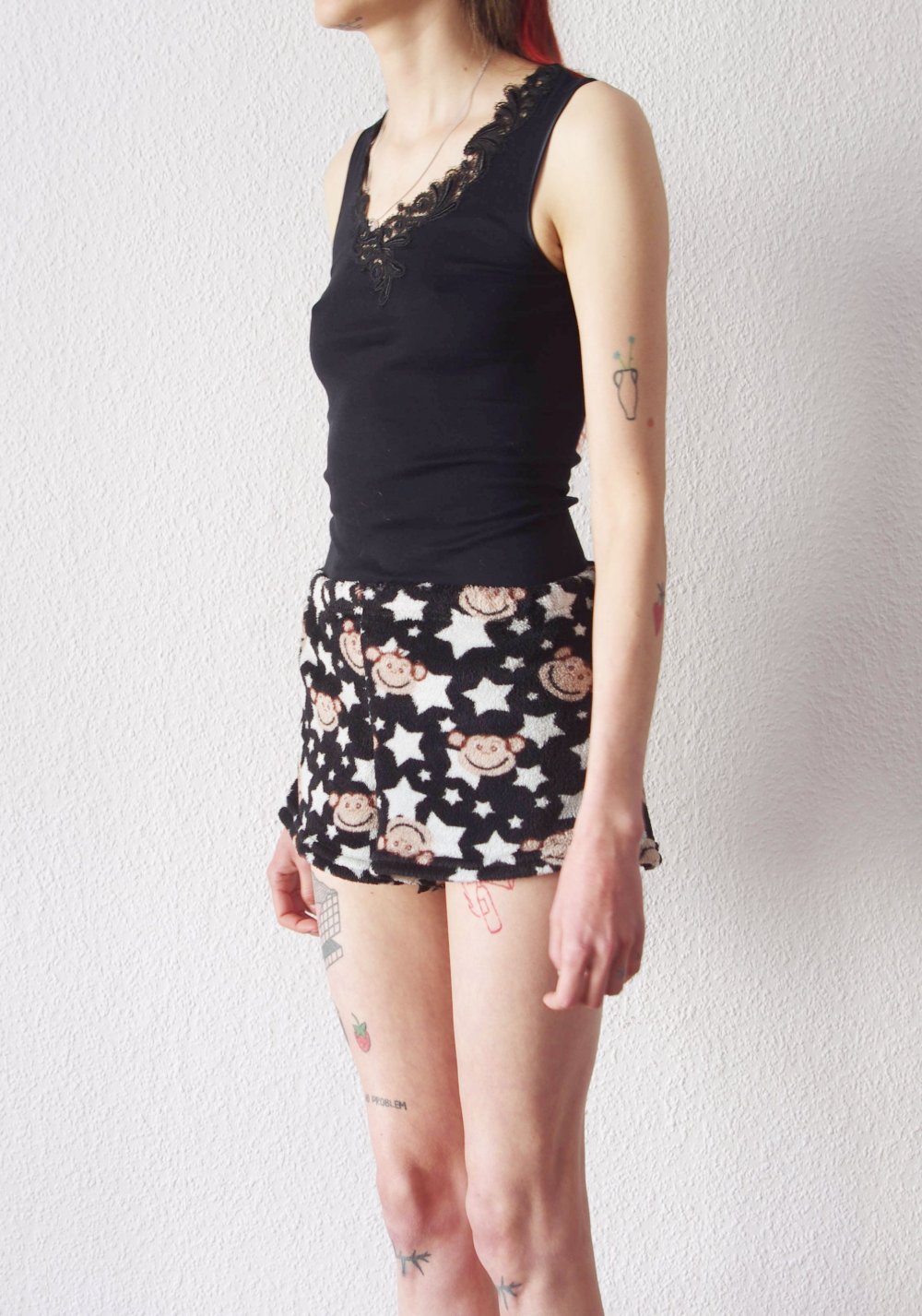Plüsch Hot Pants mit Print Gr. M S 38 36 Nicki Shorts Festival cozy