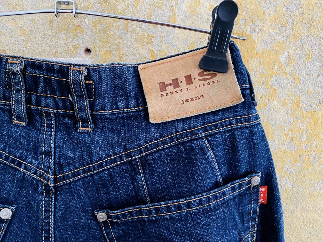 Stylische Vintage High Waist Mom Jeans von HIS