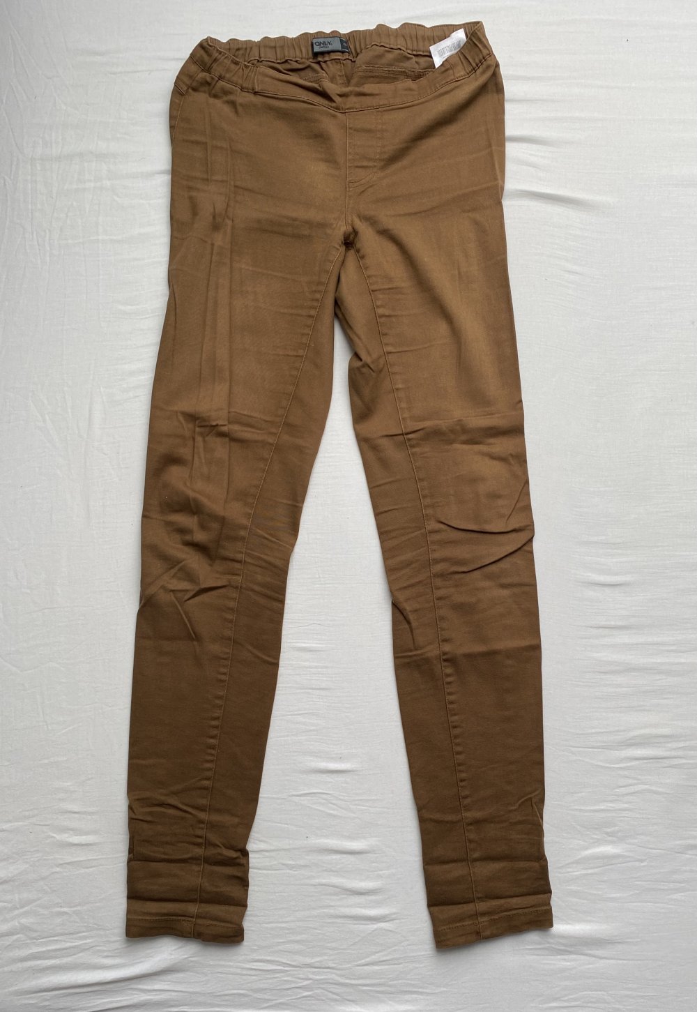 Braune Röhrenhose 