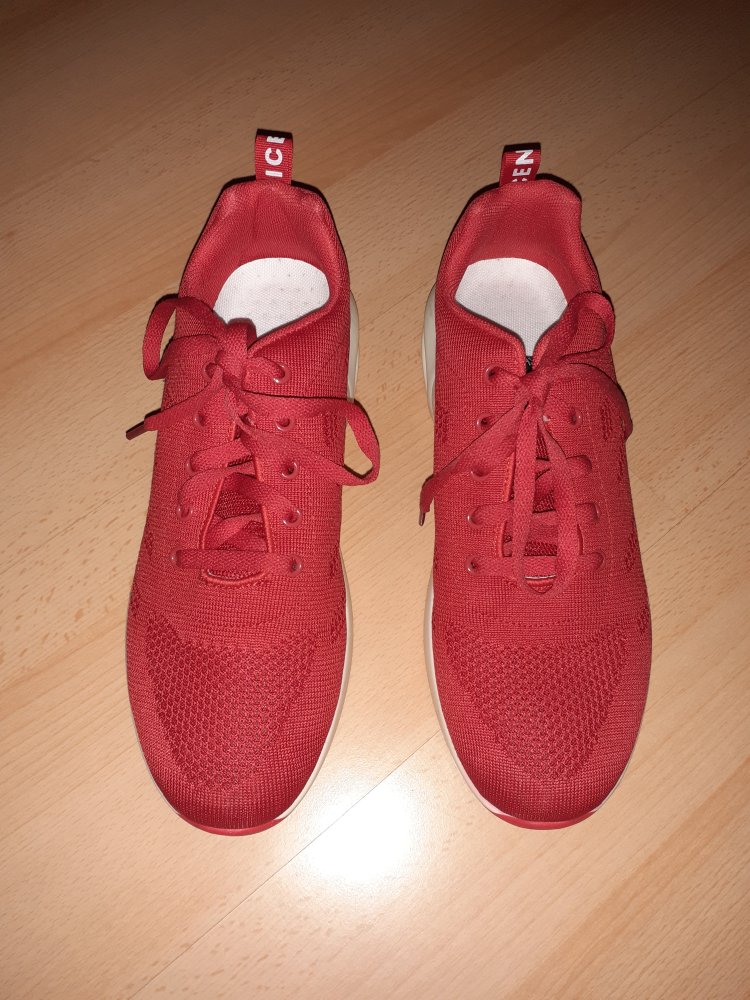Sneaker Gr.42 ( eher Gr.41)