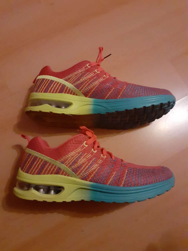 Sneaker Gr. 42 ( eher Gr.41)