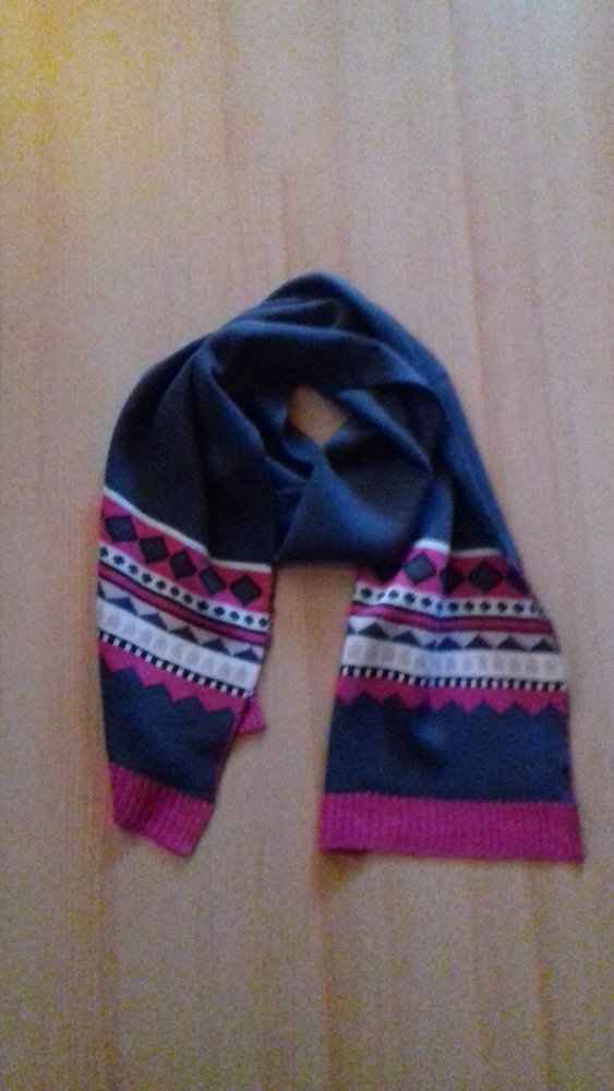 Neuer Schal