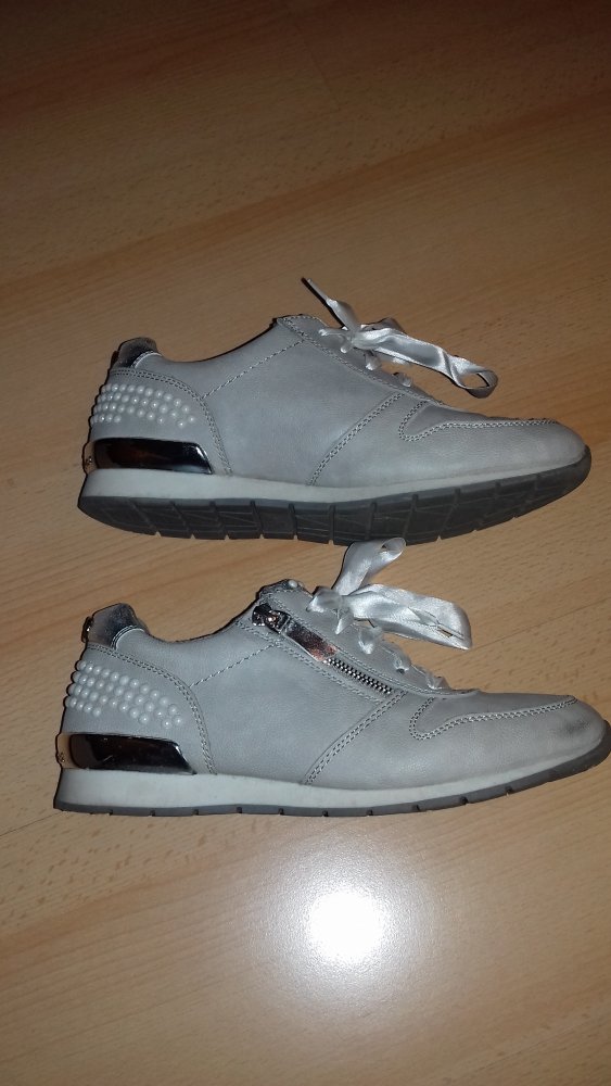 Sneaker 