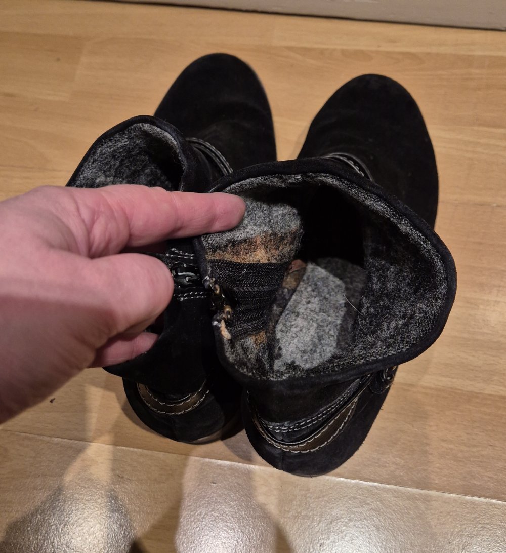 Stiefelette schwarz Wildleder Gr 41