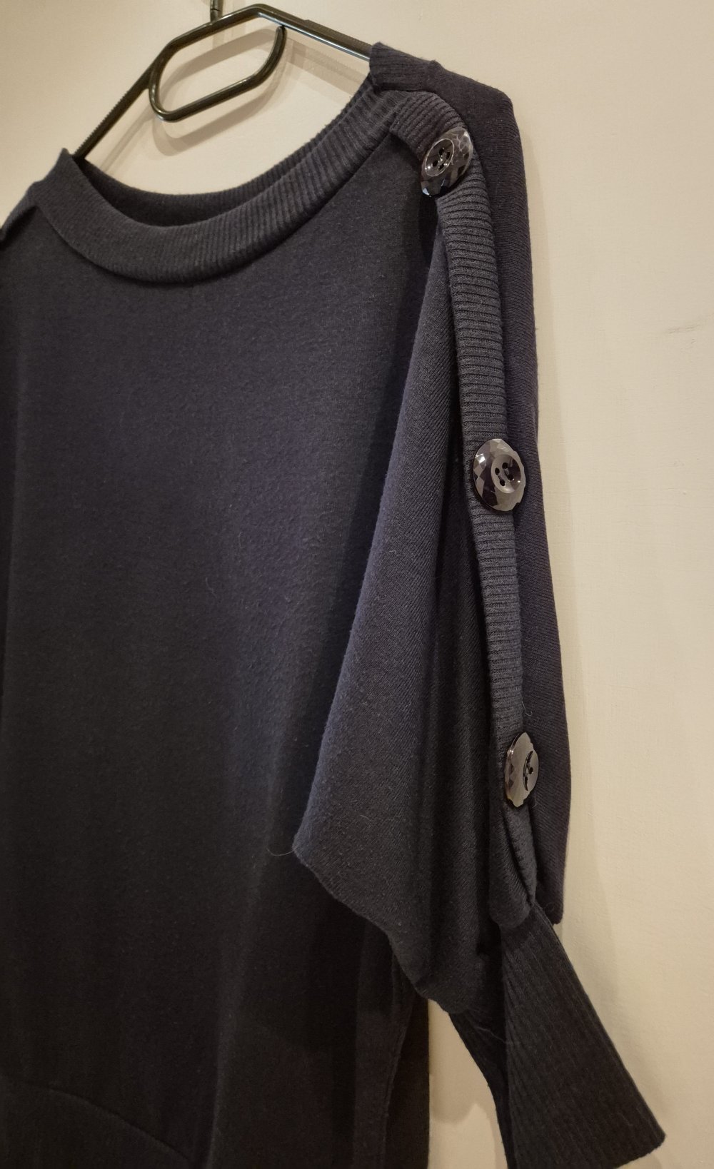 Pullover 3/4 Arm blau mit Knöpfen