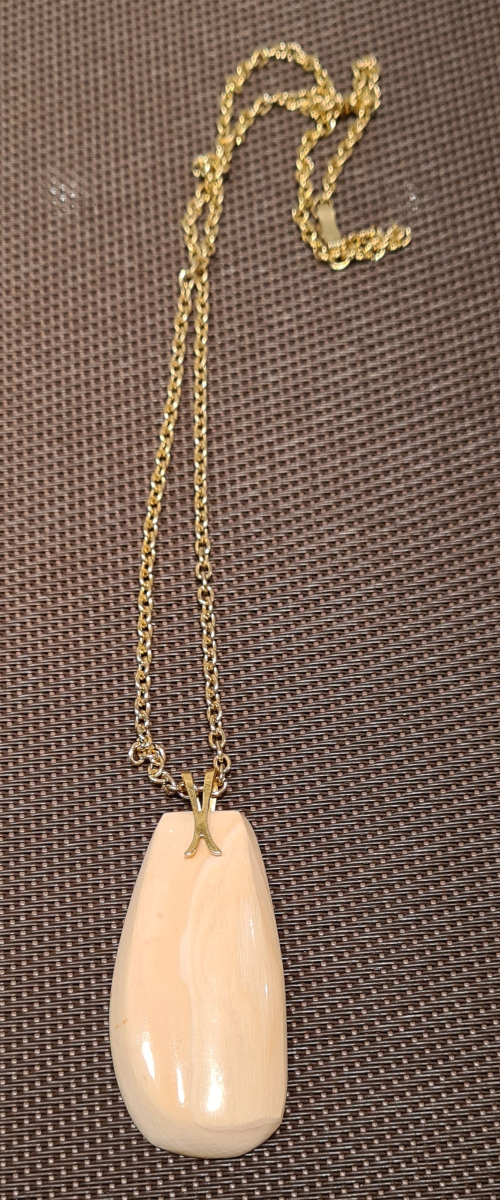 Kette mit Beinanhänger - vintage